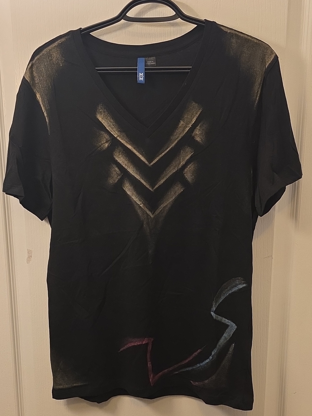 H&M Black V-Neck Tee with Gold, Blue and Red Accent Streaks